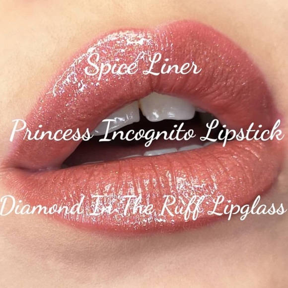 🧞‍♂️LE🧞‍♂️MAC Aladdin Collection Lip Glass- Diamond In The Rough - Picture 9 of 16